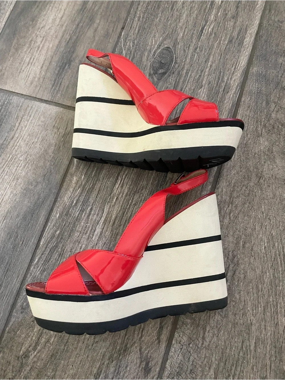 kate spade bold red
